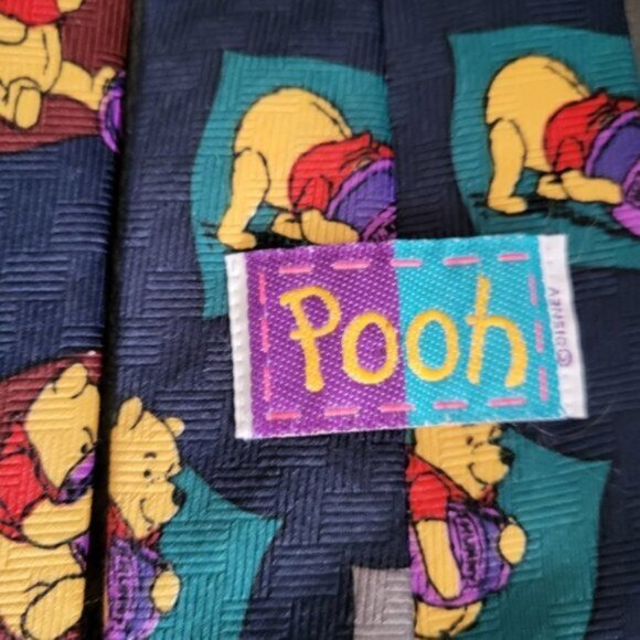 Vintage Disney Winnie the Pooh Neck Tie - Picture 6 of 8